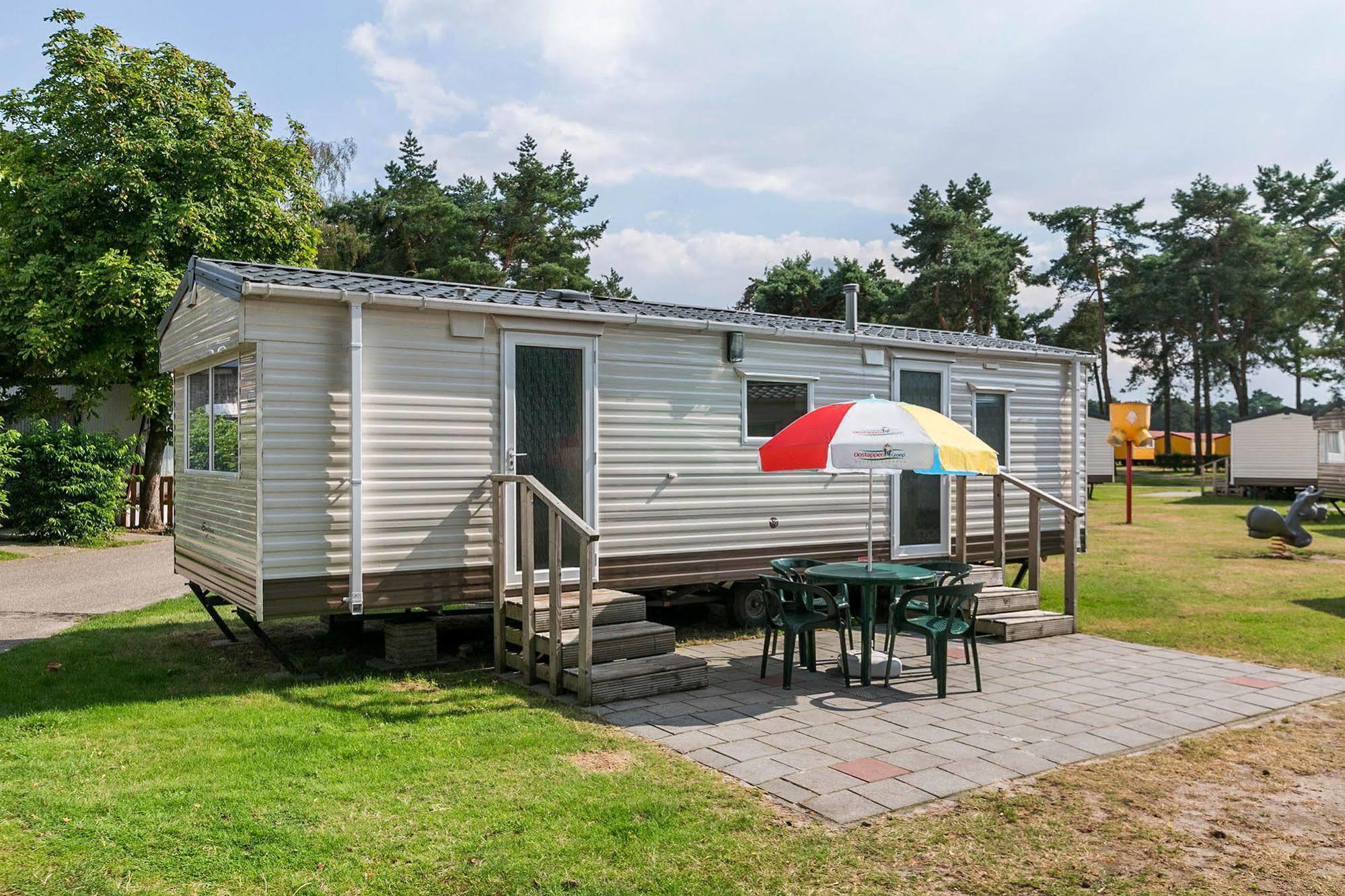 Отель Camping Blauwe Meer Nv Ломмель Экстерьер фото