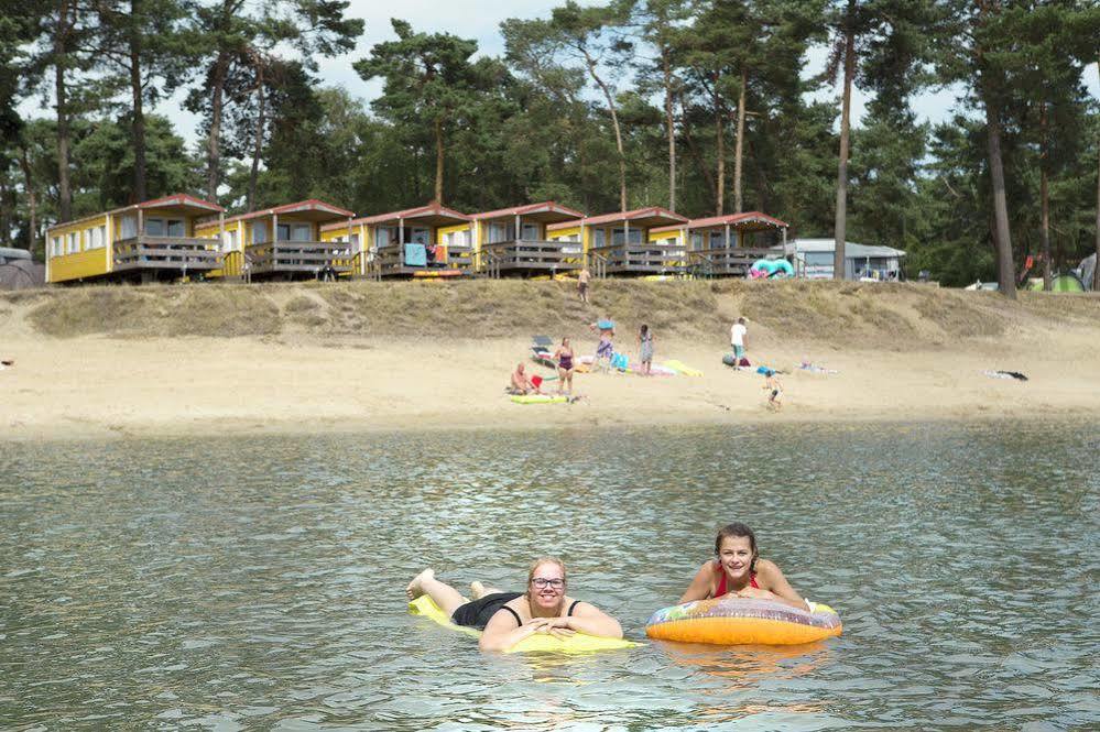 Отель Camping Blauwe Meer Nv Ломмель Экстерьер фото